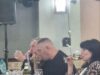 ЦИНИЗЪМ НА ВЛАСТ: „НАЗДРАВЕ“, ДОКАТО ХОРАТА МРЪЗНАТ ПРЕД ОБЩИНАТА